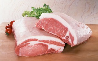 Giá lợn hơi hôm nay 24/11: Tăng giảm trong phạm vi hẹp