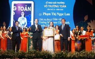 TP Hồ Chí Minh trao giải thưởng Võ Trường Toản cho 50 nhà giáo tiêu biểu