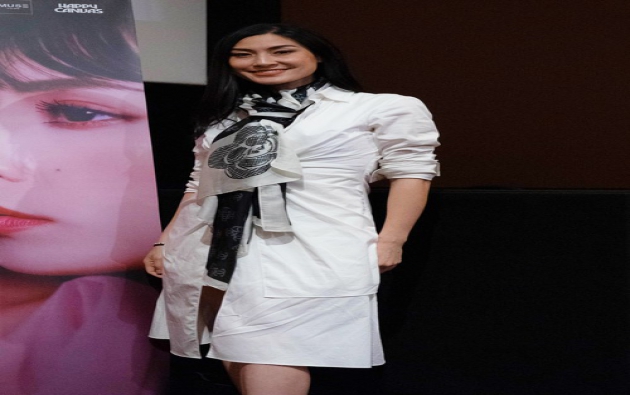 'Chị chị em em' được khen ở LHP Busan