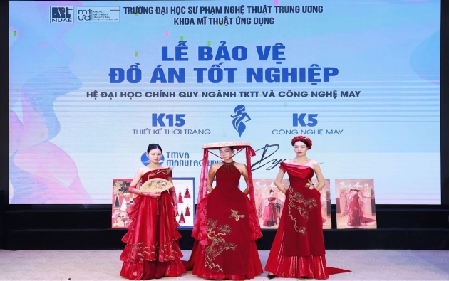 Sinh viên K15 TKTT & K5 CNM mang bản sắc Việt vào đồ án thời trang tốt nghiệp