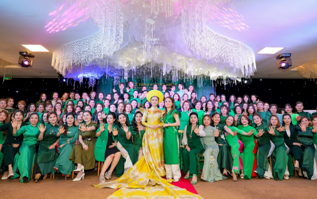 [LURCINN] Chuỗi chương trình “ Chắp cánh ước mơ cùng bạn” của thương hiệu mỹ phẩm Lurcinn thu hút hơn 1000 khách mời trên khắp mọi miền đất nước.